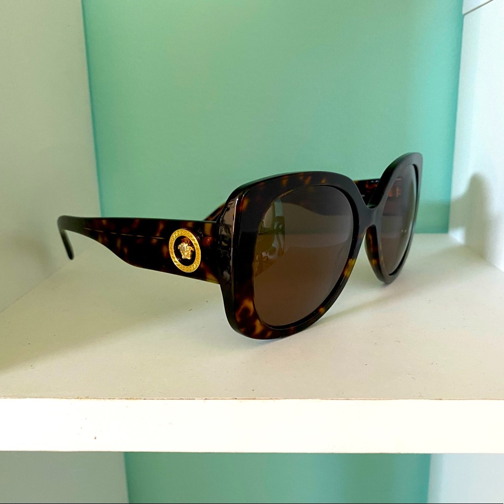 Pristine condition Versace sunglasses